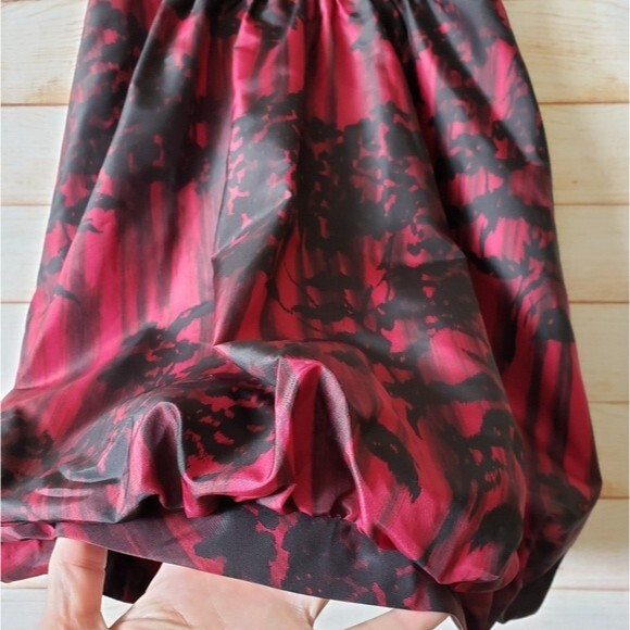 BCBGMAXAZRIA 100% Silk Strappy Bubble Dress - Picture 5 of 12